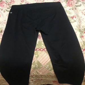 Fabletics Black Crop Capri Leggings